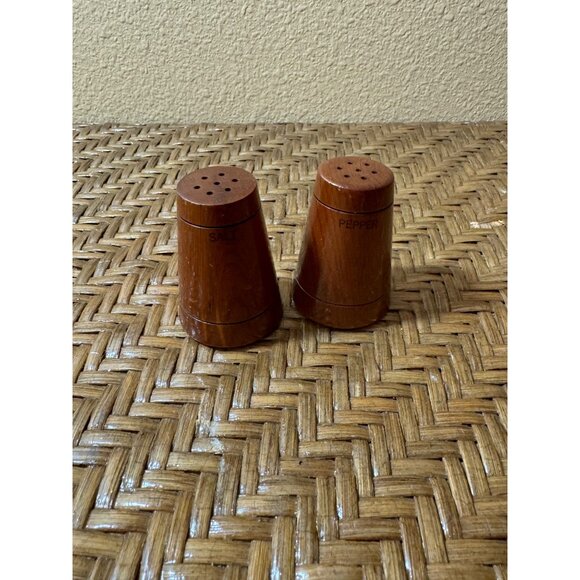 Vintage Wooden Salt & Pepper Shakers 2 Complete Sets - Picture 6 of 7